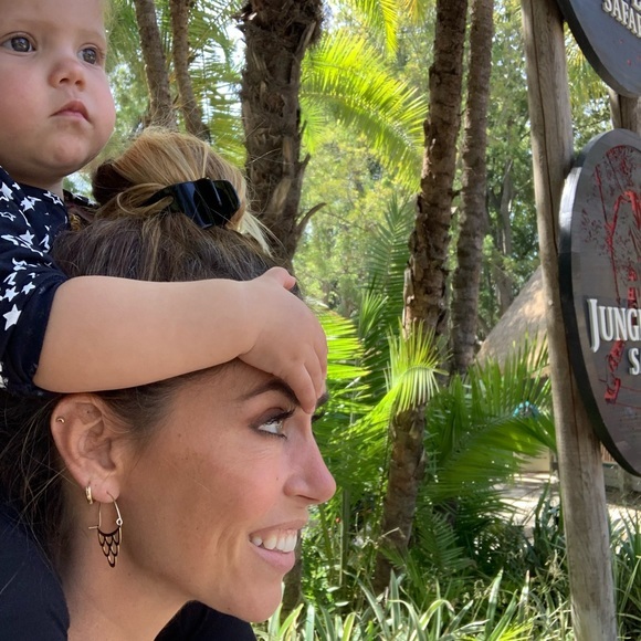 Hi!!! I’m Missy 🙏🏼🌺 - Picture 12 of 15